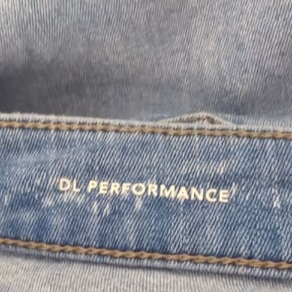 DL1961 Women's Straight Leg Jeans - Light Blue - Picture 6 of 9